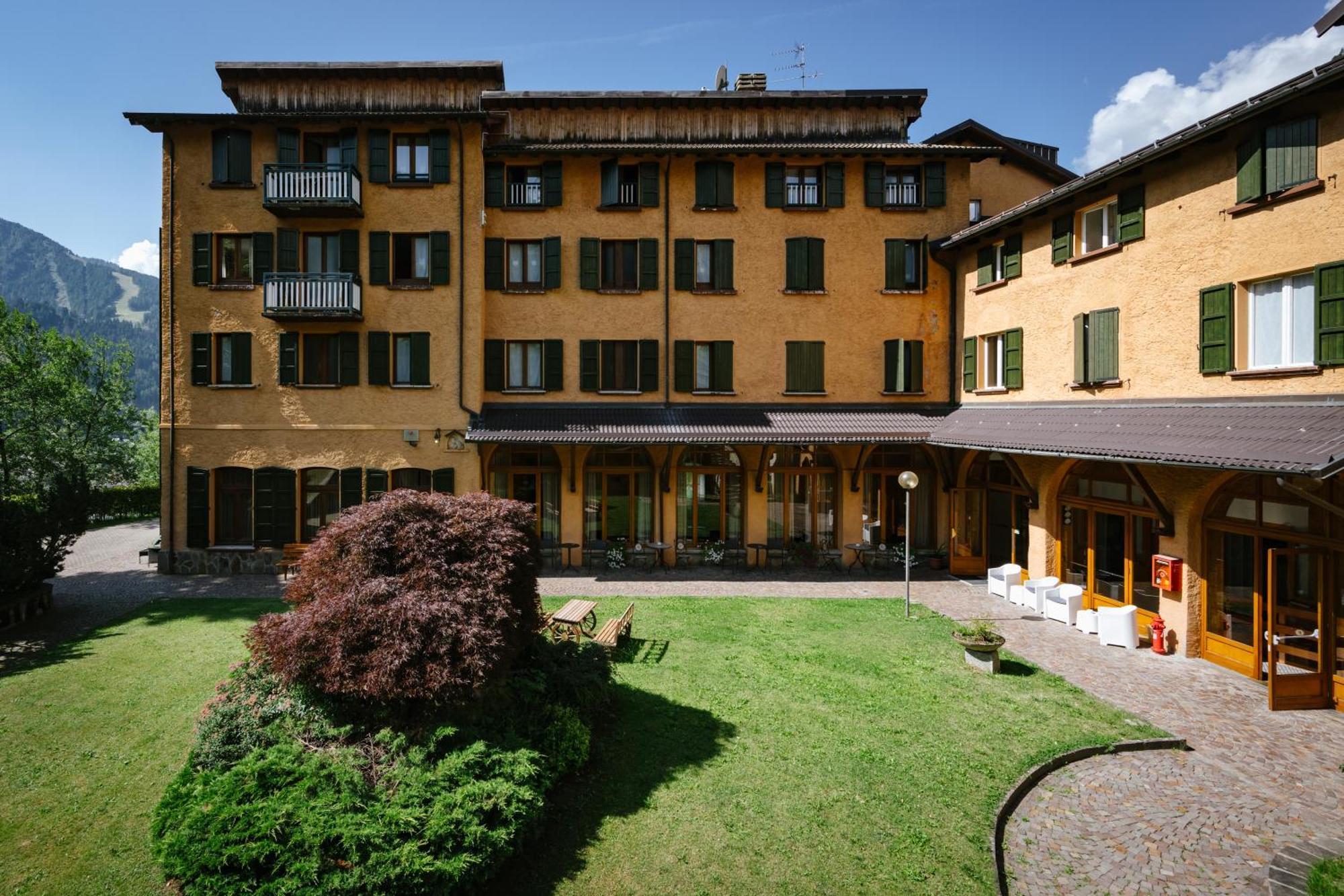 Villa Luzzago Ponte Di Legno Esterno foto